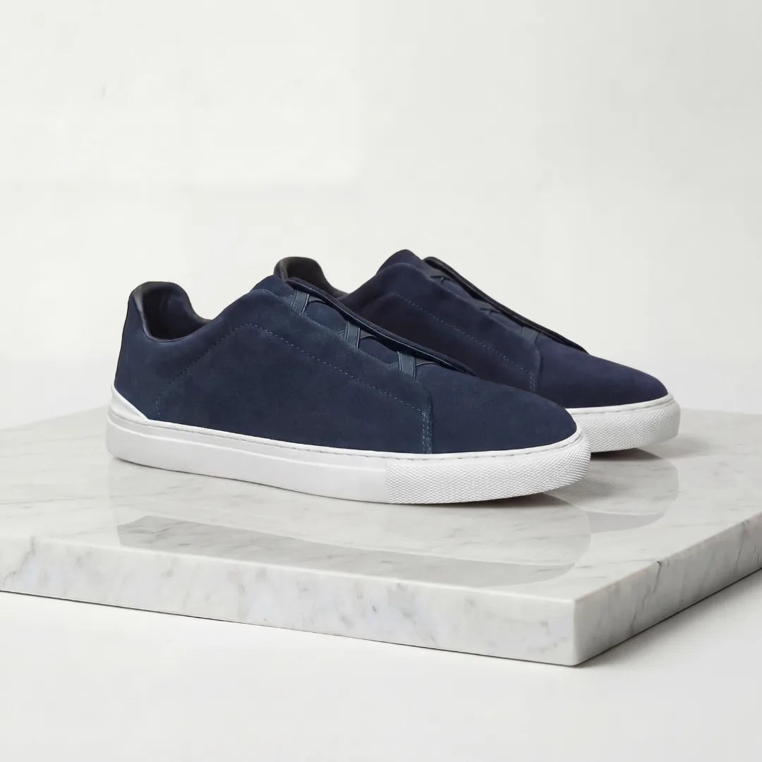 Suède sneakers met instapdesign