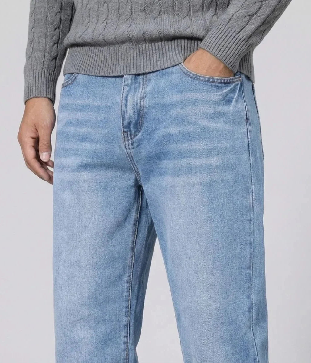 Straight jeans met lichte wassing en regular fit