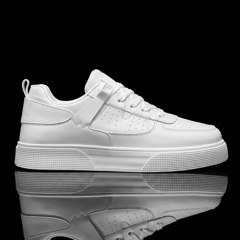 Lage sneakers met perforaties