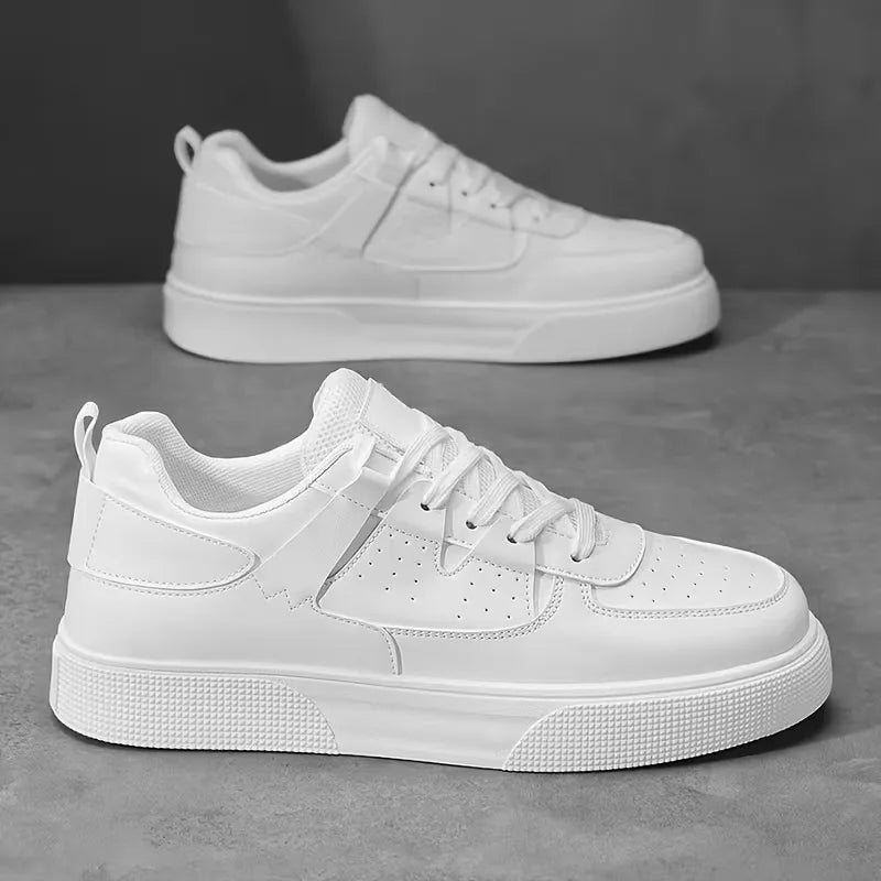 Lage sneakers met perforaties